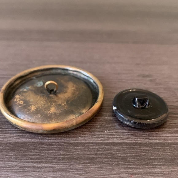 Buddha‎ and Flower Buttons Set of 4 - Picture 8 of 12